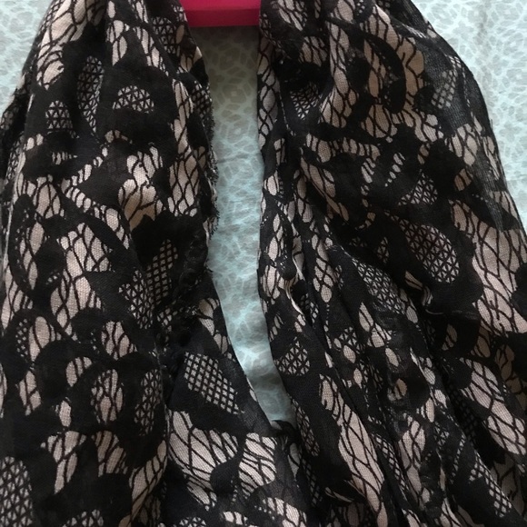 Betsey Johnson Scarf - Picture 3 of 3